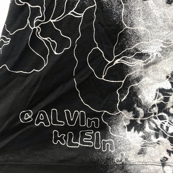 Calvin Klein Jeans V-neck top - Picture 8 of 8